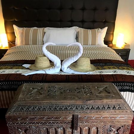 Bed and Breakfast Camp Sahara Majestic à M'Hamid El Ghizlane Extérieur photo